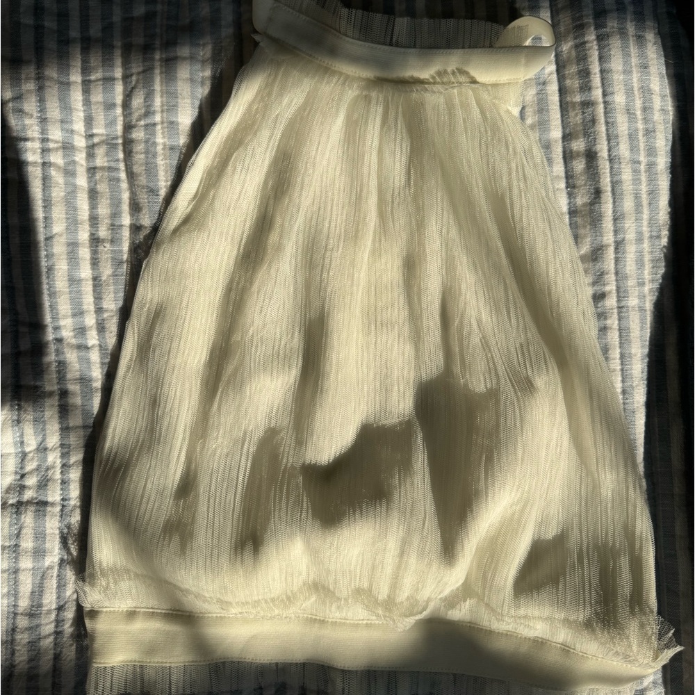 Luhmann backless top - Picture 3 of 6